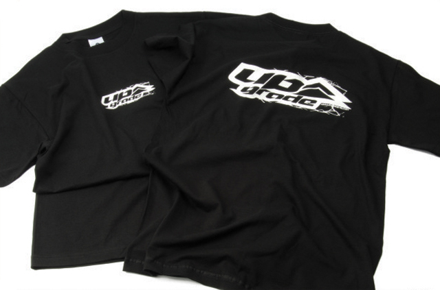 UPG2010M UPGRADE LOGO Ｔシャツ ブラック(M)